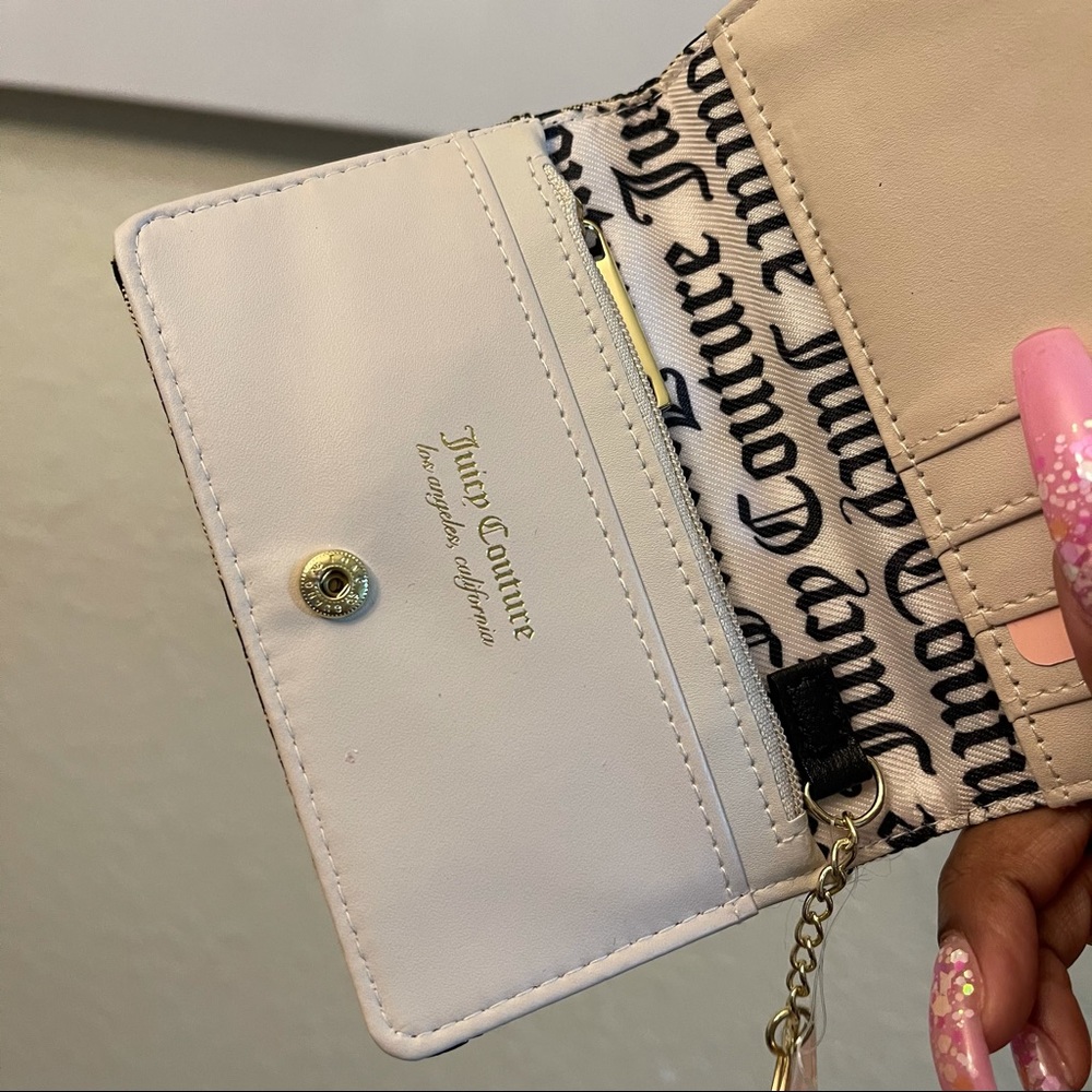 JUICY COUTURE “Oops a daisy fold over card case” - Picture 8 of 9